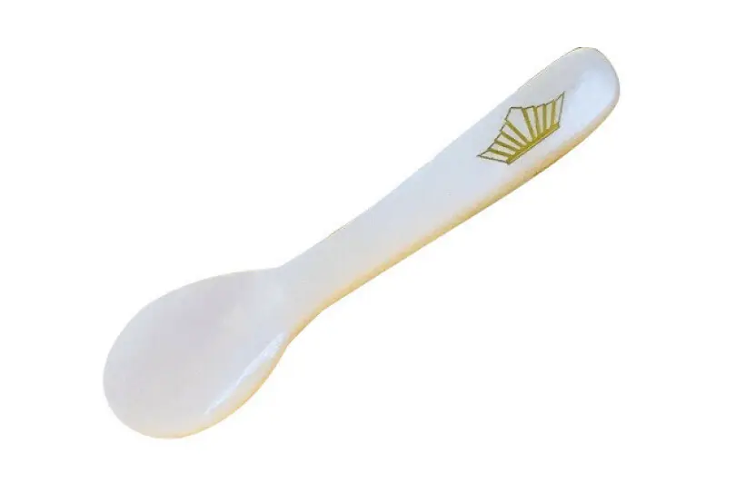 Cuillère en nacre classic 6 cm - Cav. Belge