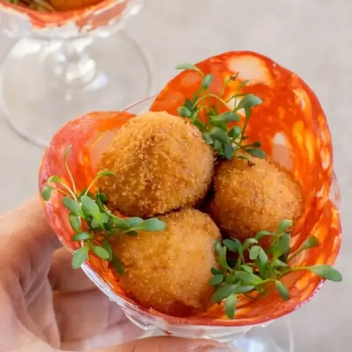 A.C. Apéro Croquettes aux Chorizo +/-40pc 16gr SURGELÉ 
